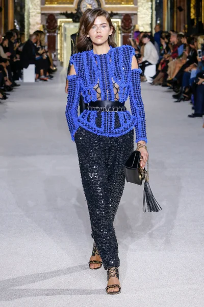 Look 64